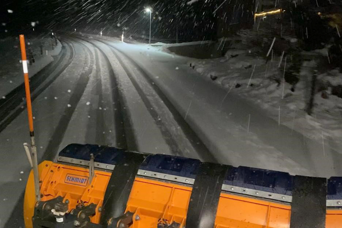 Nächtlicher Einsatz beim Winterdienst