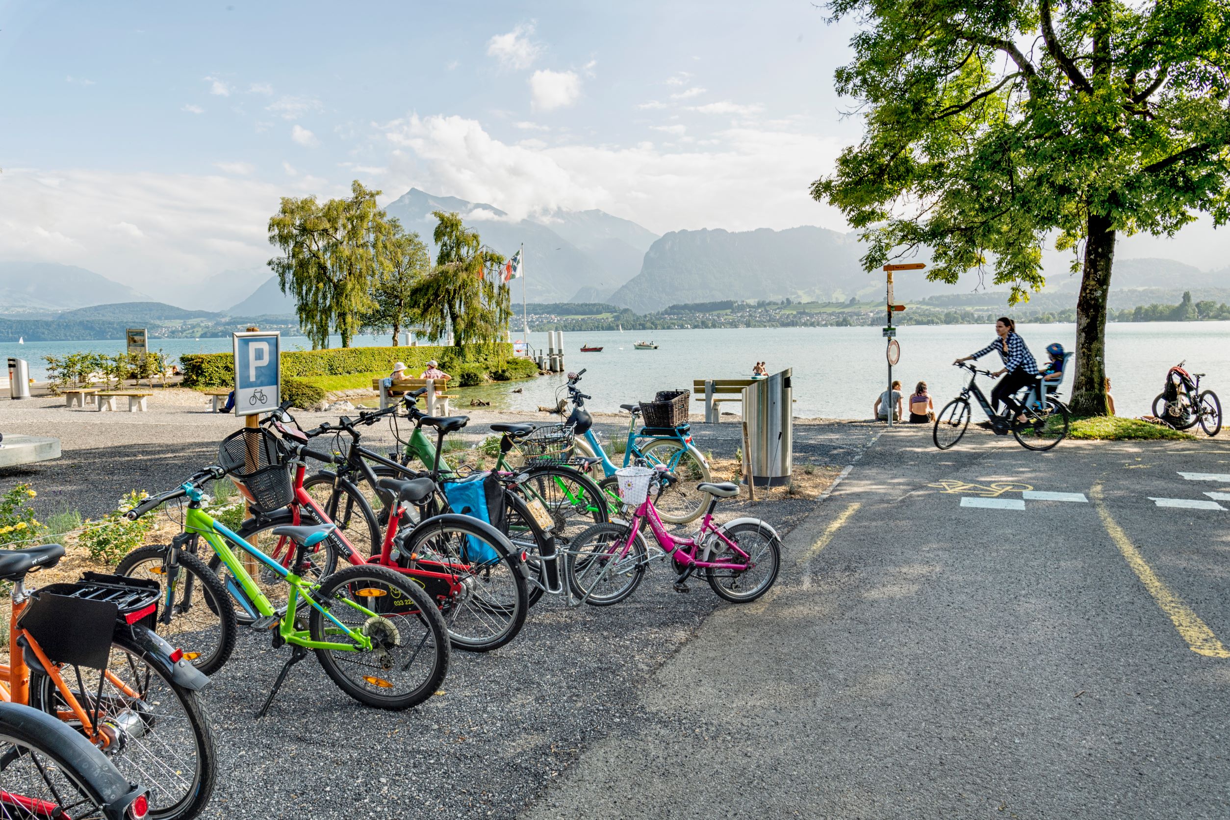 Hilterfingen, Ländtematte, Freifläche (Beispiel See- und Flussufer-Projekt Tiefbauamt Kanton Bern), Bild: B. Devènes, 2021